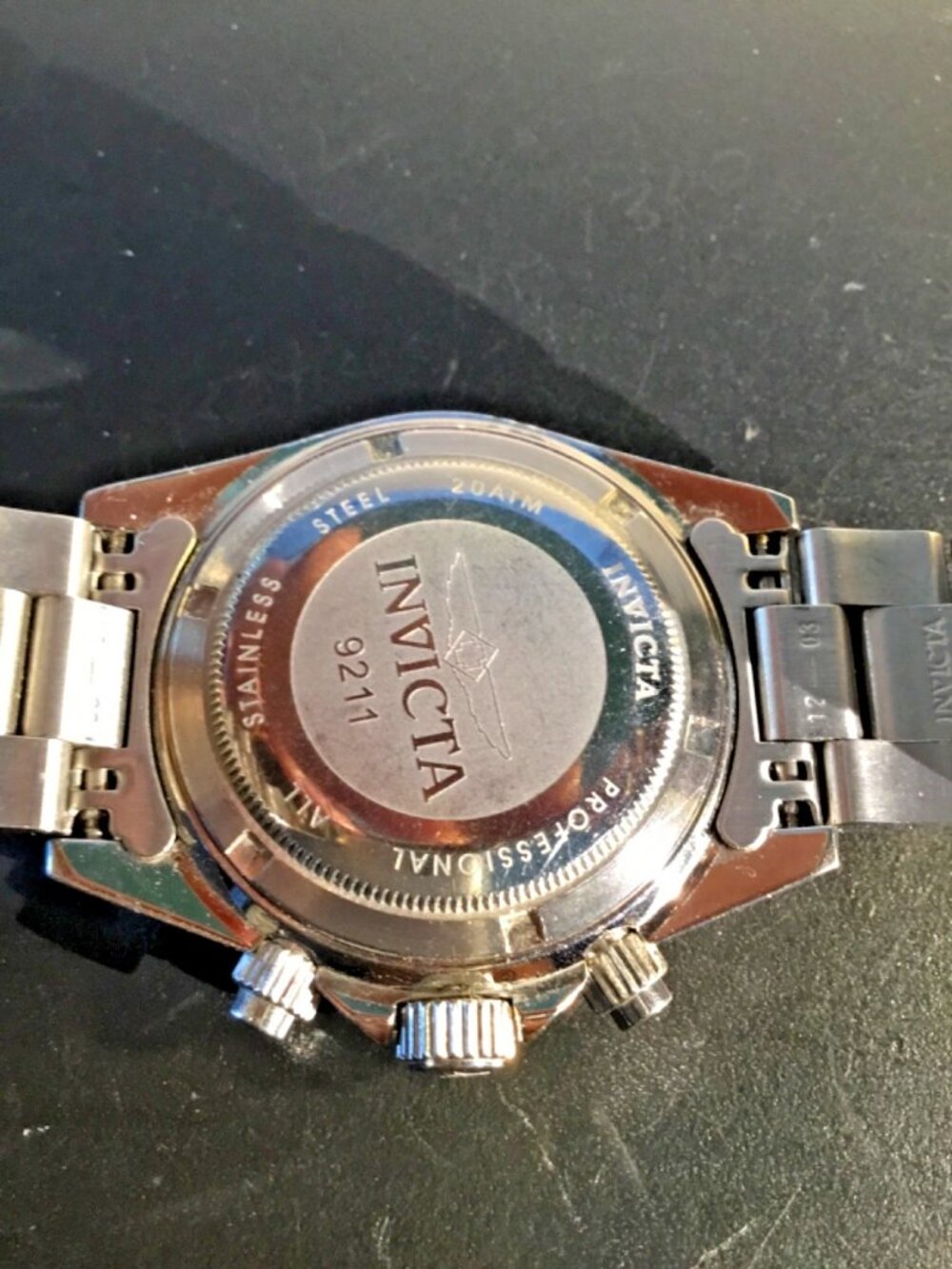 Invicta 9211 PROFESSIONAL= Chronograph= Quartz =Stainless=NEW BATTERY - Picture 7 of 8